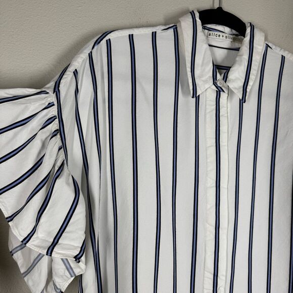 Alice + Olivia Edyth Striped Ruffle Top Button Front Blouse Oversized Medium - Picture 2 of 10